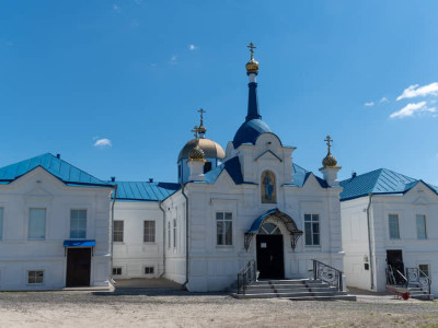 Горнальский Свято-Николаевский Белогорский мужской монастырь.